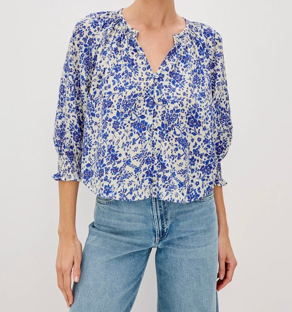 Rails Mariah Top Sz S Blue Marguerite Floral Peasant Prairie Chic Garden NWOT